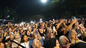 Penampilan Denny Caknan Sukses Tutup HUT ke-27 Cilegon, Alun-Alun Dipadati Ribuan Masyarakat