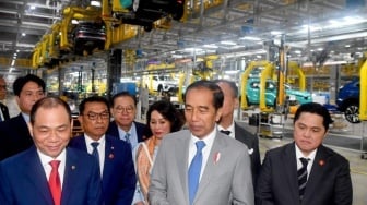 Green SM-VinFast Disorot Usai Kecelakaan KRL Maut, Ternyata Jokowi Pernah Datangi Pabriknya