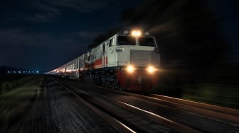 Mengapa Kereta Api Sulit Berhenti Mendadak? Belajar dari Kecelakaan Kereta di Bekasi Timur