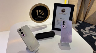 HP Baterai 8000mAh Pertama! realme C100 Siap Meluncur 7 Mei, Awetnya Sampai 7 Tahun?