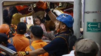 Bos KAI: 3 Orang Masih Terperangkap di Dalam Gerbong KRL