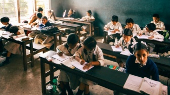 Dampak Kesenjangan Ekonomi terhadap Motivasi dan Ekspektasi Pendidikan Siswa