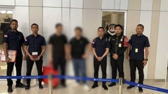 Langgar Izin Tinggal, 2 WNA China Dipulangkan Lewat Bandara Juanda