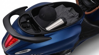 7 Barang yang Tidak Boleh Disimpan di Jok Motor, Risikonya Tak Main-Main