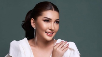 Jeni Rahmadial Fitri: dari Kontes Kecantikan, Ditahan hingga Gelar Puteri Indonesia Dicabut