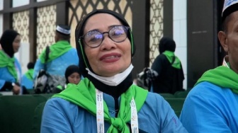 Perjuangan 16 Tahun Ibu Penjual Jalangkote ke Tanah Suci