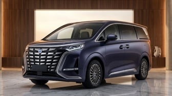 Apakah Denza D9 Generasi Baru Jadi MPV Mewah Paling Gila Abad Ini?