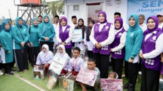 Ketum Posyandu Tri Tito Karnavian Dorong Pemulihan Warga Huntara Aceh Utara: Bansos dan Senam Sehat