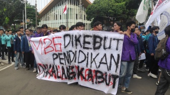 Hardiknas di Patung Kuda, BEM SI Bawa 10 Tuntutan Pendidikan