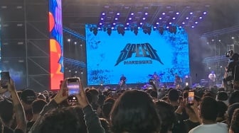 Dari Bandung hingga Australia, Ribuan Massa Berbaju Hitam Padati Perayaan 10 Tahun Hammersonic