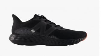 Work to Run: 5 Sepatu Lari Hitam Polos yang Tetap Rapi di Kantor dan Nyaman Dipakai Lari
