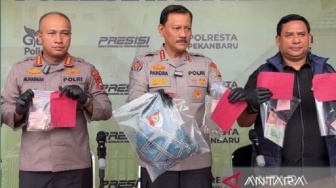 Maut di Balik Salaman Terakhir: Eks Menantu Dalangi Perampokan Sadis Lansia di Pekanbaru