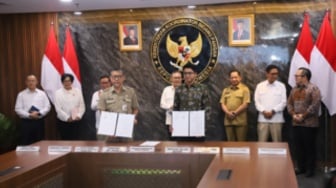 Mendagri Saksikan Penandatanganan Kerja Sama Danantara-Pemprov DKI Jakarta Percepat Pembangunan PSEL