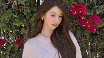 4 Mix & Match OOTD Rok ala Wonyoung IVE yang Super Chic untuk Semua Momen!