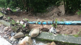 Jalan Padang Dalom Terancam Putus! Begini Langkah Kilat Dinas PUPR Lambar Redam Longsor