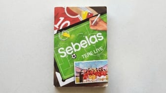 Mencari Lorentz, Semeru, dan Monas: Ekspedisi Bola Epik dalam Novel Sebelas