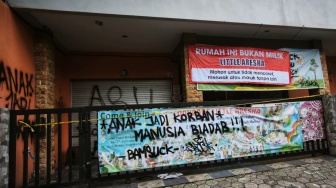 Coretan Umpatan di Little Aresha Semakin Banyak, Psikolog UGM Tegaskan Mengikat Anak Tak Dibenarkan