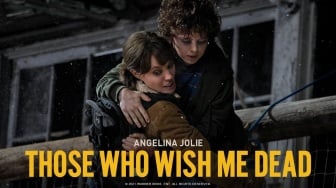 Those Who Wish Me Dead Malam Ini: Angelina Jolie Terjebak dalam Kepungan Api dan Pembunuh