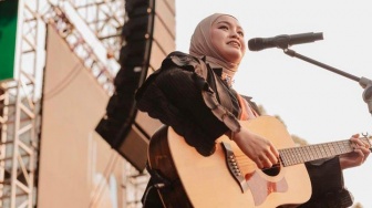 Preview Lagu Hatchu Salma Menyadarkan Saya Kalau Syukur Itu Ada Batasnya