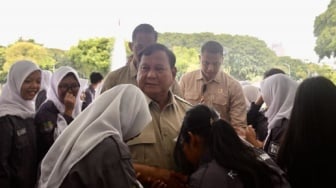 Telepon Siswa OSIS Jabar, Prabowo Izinkan Keliling Istana Hingga Jelang Rapat