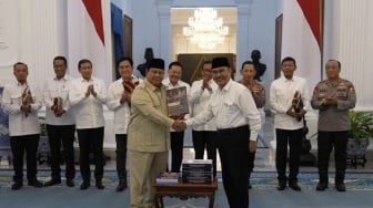 Misteri Isi 10 Buku Reformasi Polri, Prabowo Setuju Kompolnas Diperkuat dan Jabatan Dibatasi