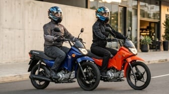 Bukan Supra Bapak Biasa, Bebek Ajaib Rasa Skutik dari Honda Satu Ini Bikin Melongo