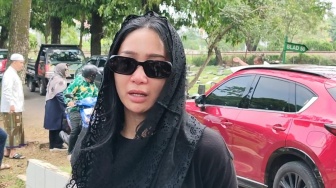 Proses Meninggalnya Sang Ayah Dianggap Indah, Bunga Zainal: Papa Pergi setelah Semua Anak Kumpul