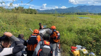 Hanya Tersisa Golok dan Motor: Aminudin Hilang di Balik Rimbun Eceng Gondok Way Rarem