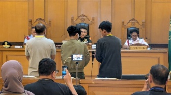 "Celana Saya Juga Hancur", Cerita Saksi yang Kena Sisa Air Keras Saat Bantu Andrie Yunus