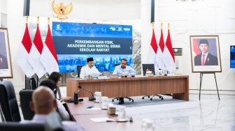 Gus Ipul Pastikan Pengadaan Sepatu Sekolah Rakyat Transparan