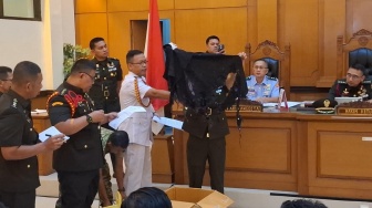 Penampakan Baju Lumat Andrie Yunus, Bukti Kejam Anggota BAIS di Persidangan