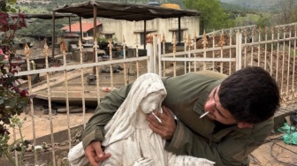 Setelah Hancurkan Patung Yesus Kini Tentara Israel Lecehkan Patung Bunda Maria