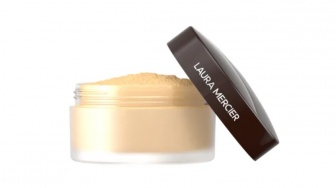 3 Bedak High End yang Tahan Lama untuk Makeup Kondangan, Bikin Wajah Lebih Halus