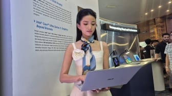 Harga ASUS ExpertBook Ultra di Indonesia, Laptop AI Premium Super Ringan dengan Intel Core Ultra