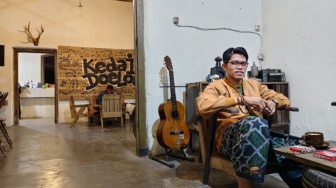 Seraut Kenangan dalam Secangkir Kopi di Kedai Tempo Doeloe Kalisat Jember