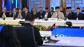 Prabowo 'Pamer' Proyek 100 GW Surya RI di ASEAN, Ingatkan Ancaman Krisis Energi