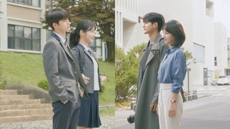 Drama Korea More Than Friends: Lelah Menunggu Sampai Akhirnya Disambut