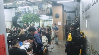 Penggerebekan Besar di Hayam Wuruk, Polda Metro Jaya Bongkar Jaringan Judi Online Internasional