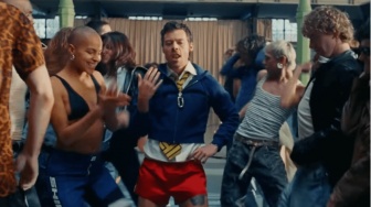 Esensi Lagu 'Dance No More' Milik Harry Styles Punya Makna Lebih Energik