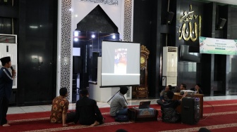 Jelang Idul Adha, PTBA Gelar Pelatihan Penyembelihan Kurban Agar Sesuai Syariat