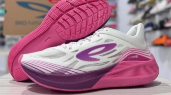 7 Sepatu Lari Lokal Paling Underrated 2026: Kualitasnya Dipuji Runner, Tapi Masih Jarang Dilirik