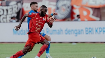 Faktor X yang Bikin Persija Jakarta Dipecundangi Persib Bandung di Samarinda