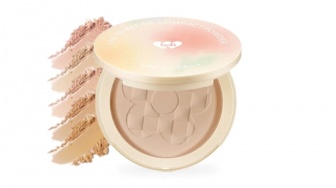 Review Jujur Bedak Barenbliss Bloomatte, Kontrol Minyak 24 Jam dan Blur Pori