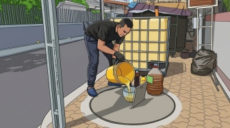Warga RT 02 Tebet Tak Lagi Buang Sampah Dapur ke TPA: Diubah Jadi Pupuk dalam Sumur Teba