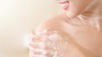 Bye Kulit Kering! 5 Body Wash Shea Butter Bikin Kulit Halus dan Lembap