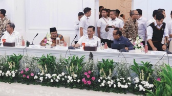 RTM di Bappenas, Luhut Apresiasi Kinerja Kemensos Integrasikan Data dan Digitalisasi Bansos