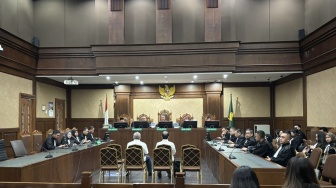 Eks Dirut Pertamina Patra Niaga Divonis 6 Tahun dalam Kasus Korupsi Minyak Rp285 Triliun