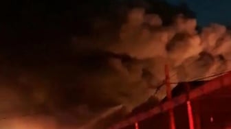 Gudang di Kalideres Meledak Beruntun, Diduga Dipenuhi Bahan Kimia dan Gas