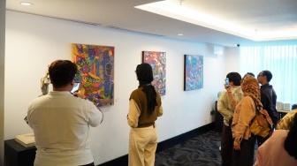 Living Walls: Saat Dinding Hotel di Yogyakarta Berubah Jadi Galeri Seni dengan Sentuhan Naive Art