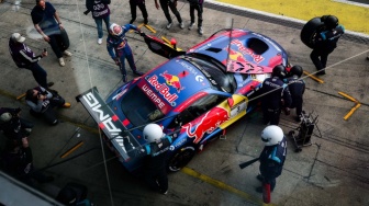 Verstappen Effect? Nrburgring 24H Ludes untuk Pertama Kali dalam Sejarah